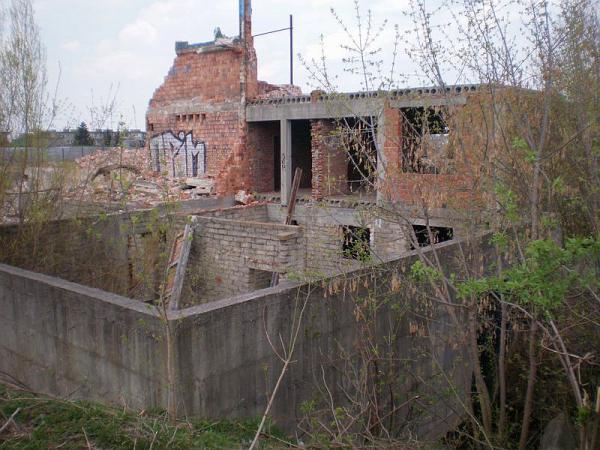 Ruiny obiektów przy Struga rozebrano w ubiegłym roku. Gruz wykorzystano pod rozbudowę Portu Lotnicze