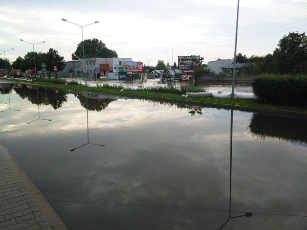 Po ulewnych deszczach w Radomiu w wielu miejscach dochodzi do podtopień. Po realizacji programu LIFE