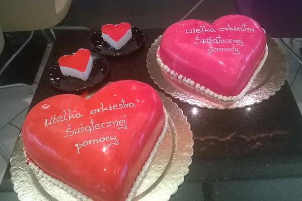 Truskawkowe torty i serniczki WOŚP, oferowane przez Lodomanię rok temu