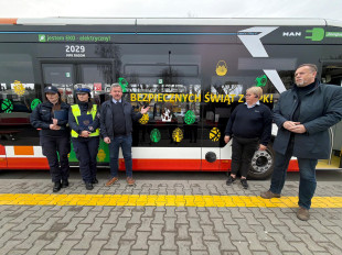 Świąteczny autobus miejski z wielkanocnymi ozdobami na ulicach Radomia [FOTO]
