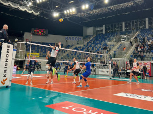 Czarni pokonani przez Anioły z Torunia