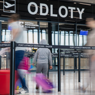 Wizz Air robi zmiany. Zamiast z Warszawy wyloty z Radomia