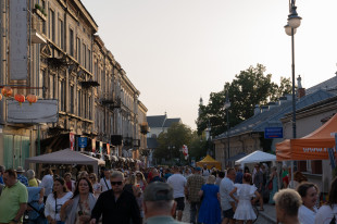 Uliczka Tradycji na.. Rynku. ''Niecodzienna VISyta'' w międzywojennym Radomiu