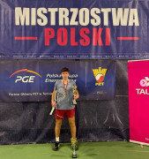 Radomianin Hubert Plenkiewicz z dwoma medalami Halowych Mistrzostw Polski U18