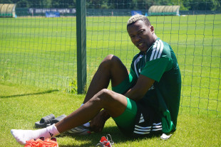 Ibrahima Camara zdobył efektownego gola z Hapoelem