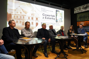 Czwarty tom „Arte Fakty. Teksty i konteksty” już dostępny. Spotkanie z autorami