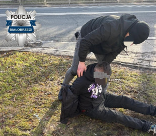 Włamali się do domu letniskowego i pojechali na targ. Zobacz co ukradli