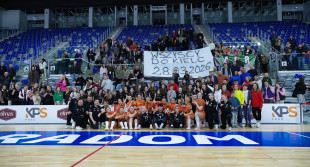 Zawodniczki ELMAS-KPS APR zapraszają do kibicowania im w Kielcach podczas meczu na szczycie