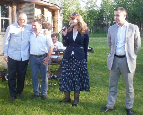 Waldemar Kaczmarski (drugi z lewej) na inauguracji kampanii w okręgu radomskim. Obok poseł Marek Wik