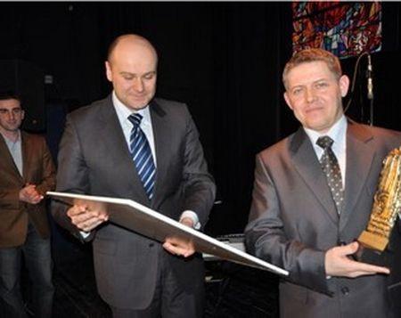 Na zdjęciu prezydent Andrzej Kosztowniak i Przemysław Bednarczyk.
www.radom.pl