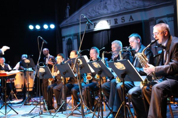 Big band ?Mundana? 