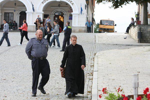 Ojciec Mateusz