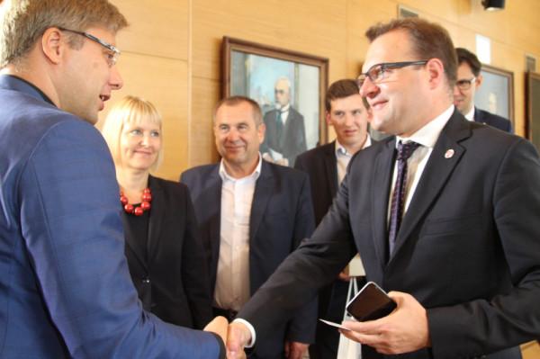 Mer Rygi Nils Usakovs i prezydent Radomia Radosław Witkowski