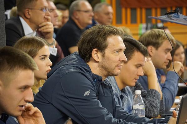 Stéphane Antiga na trybunie hali MOSiR