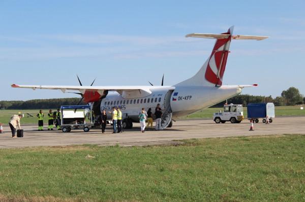 Samolot Czech Airlines przed pierwszym lotem z Radomia do Pragi