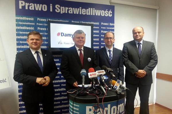 Od lewej: Wojciech Skurkiewicz, Marek Suski, Adam Bielan, Andrzej Kosztowniak