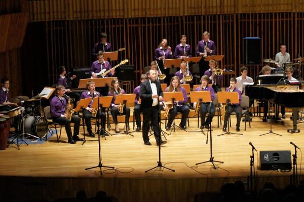 Big Band Zespołu Szkół Muzycznych im. Oskara Kolberga w Radomiu pod dyr. Dariusza Krajewskiego