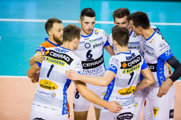 Czarni po wygranych z GKS-em Katowice oraz Łuczniczką Bydgoszcz, tym razem z trzeciego pod rząd wyja