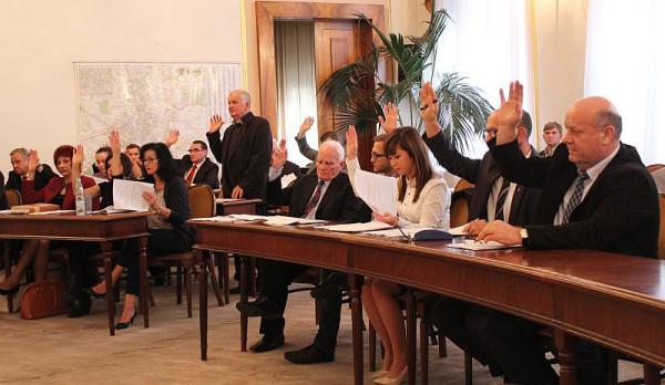 Jeśli wniosek CBA wpłynie do Rady Miejskiej, pierwszą decyzje w sprawie wygaszenia mandatu prezydent