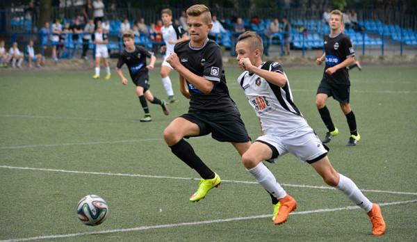 Bartek Kuba w czarnym stroju