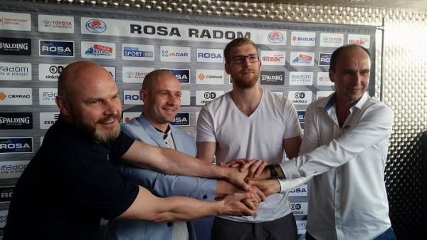 Od lewej: Wojciech Kamiński, Piotr Kardaś, Michał Sokołowski, Zbigniew Sitkowski. Foto: RosaSport.pl