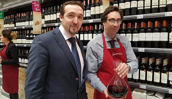 Thomas Renard-Chardin wraz jednym z sommelierów zapraszają na Targi Wina