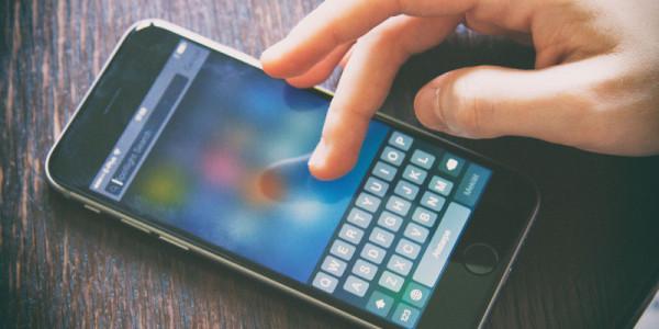 Dla użytkowników smartfonów, nie chyba nic gorszego jak nagle rozładowująca się bateria