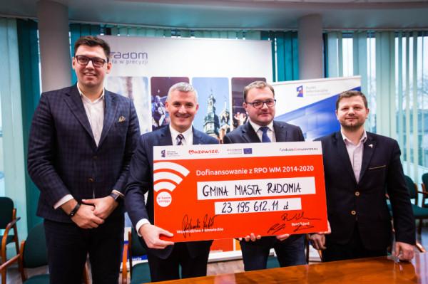 Od lewej: Konrad Frysztak, Rafał Rajkowski, Radosław Witkowski, Jerzy Zawodnik