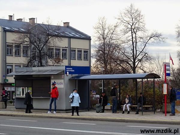 Nowa wiata przy ul. Malczewskiego. Foto: MZDiK