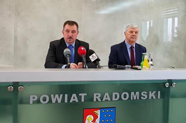 Starosta radomski Mirosław Ślifirczyk i rzecznik prasowy, Marek Oleszczuk