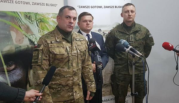 Gen. Kukuła, wiceminister Skurkiewicz i płk Kaliciak 