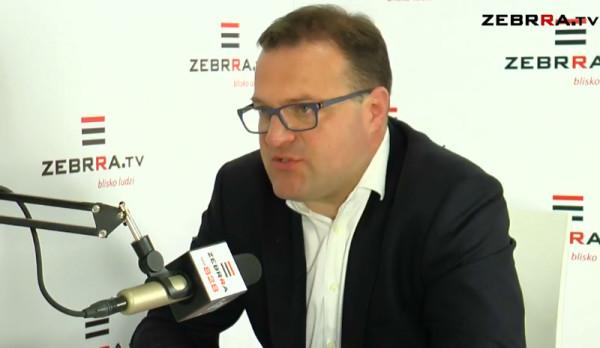 Na zdjęciu Radosław Witkowski. Program Kontrast Plus do obejrzenia codziennie, od poniedziałku do pi