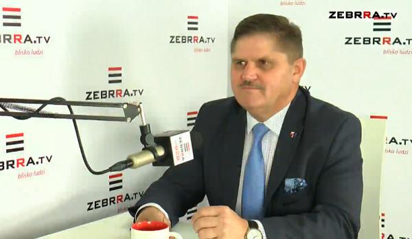 Na zdjęciu Leszek Ruszczyk. Program Kontrast Plus do obejrzenia codziennie, od poniedziałku do piątk