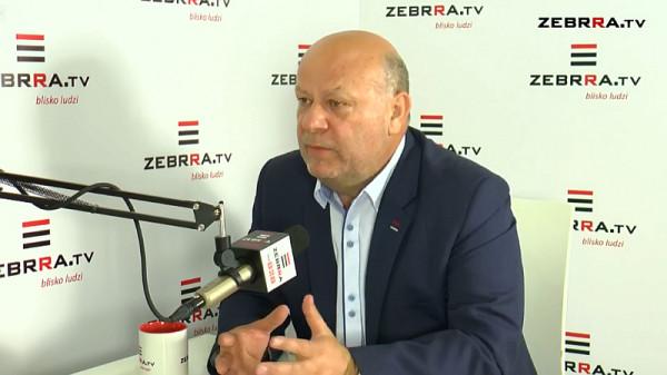 Na zdjęciu Leszek Pożyczka. Program Kontrast Plus do obejrzenia codziennie, od poniedziałku do piątk
