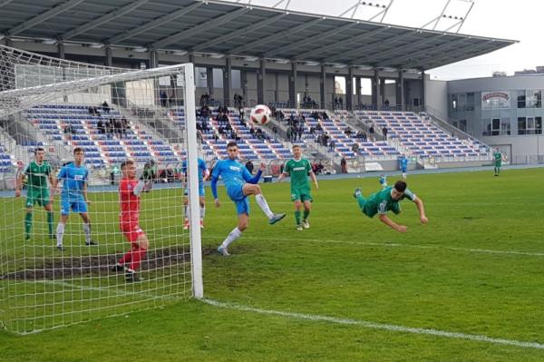 Maciej Świdzikowski bliski zdobycia gola na 2:0