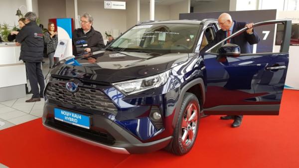 Nowy RAV4 w salonie Toyota Romanowski w Radomiu