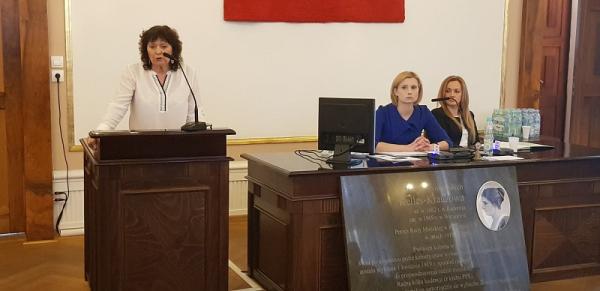 Na mównicy przedstawicielka Solidarności RSS