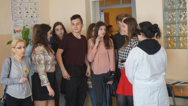 Uczniowie i nauczyciele liceum przygotowali ciekawy program