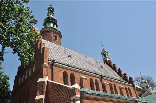 Prace konserwatorsko-restauratorskie przy wystroju renesansowej kaplicy Kochanowskich w kościele far