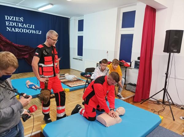 Zajęcia praktyczne z uczniami w PSP 24 w Radomiu