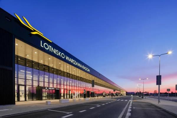 Lotnisko w Radomiu w przeciwieństwie do portu im. Chopina może obsługiwać  loty nocne