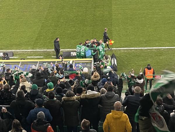 Radość piłkarzy Radomiaka po bramce ma 1:0