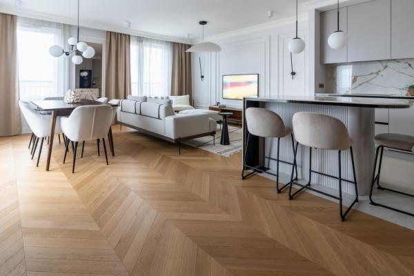 Panele podłogowe wykonane z drewna mogą mieć różnorodne konstrukcje