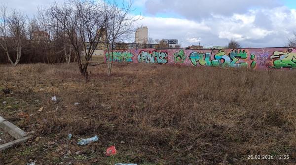 Teren przyszłego wybiegu dla psów Nad Ptokiem