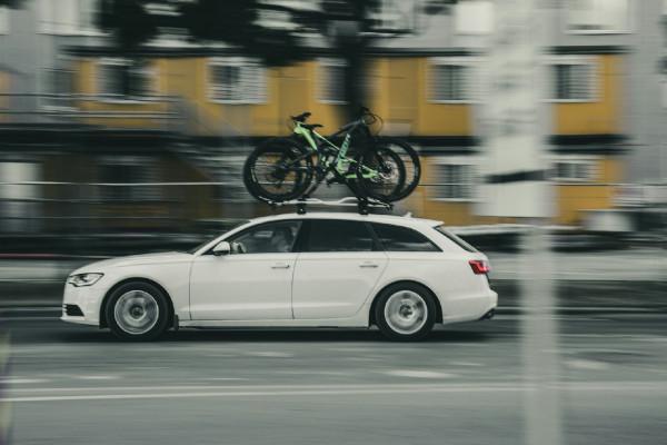 Rowery na dachu samochodu