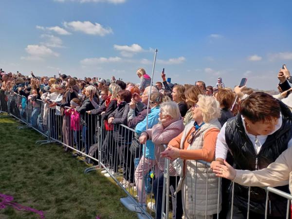 AirSKY 2026 i kilka tysięcy widzów na lotnisku Aeroklubu Radomskiego 