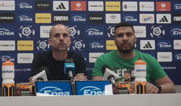 Trener Bruno Baltazar z lewej strony