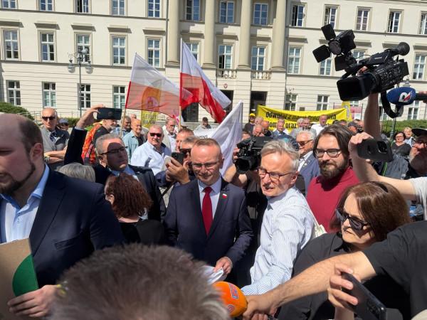 Spory polityczne podczas wiecu Stowarzyszenia 
