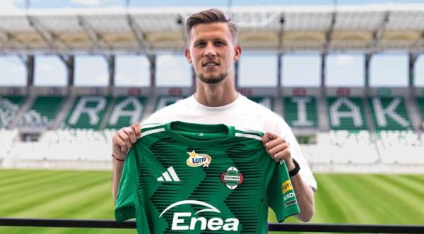 Kacper Karasek otwiera transferową karuzelę w Radomiaku