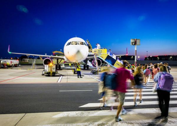 Pierwszy lot Wizz Air z Radomia do Tirany